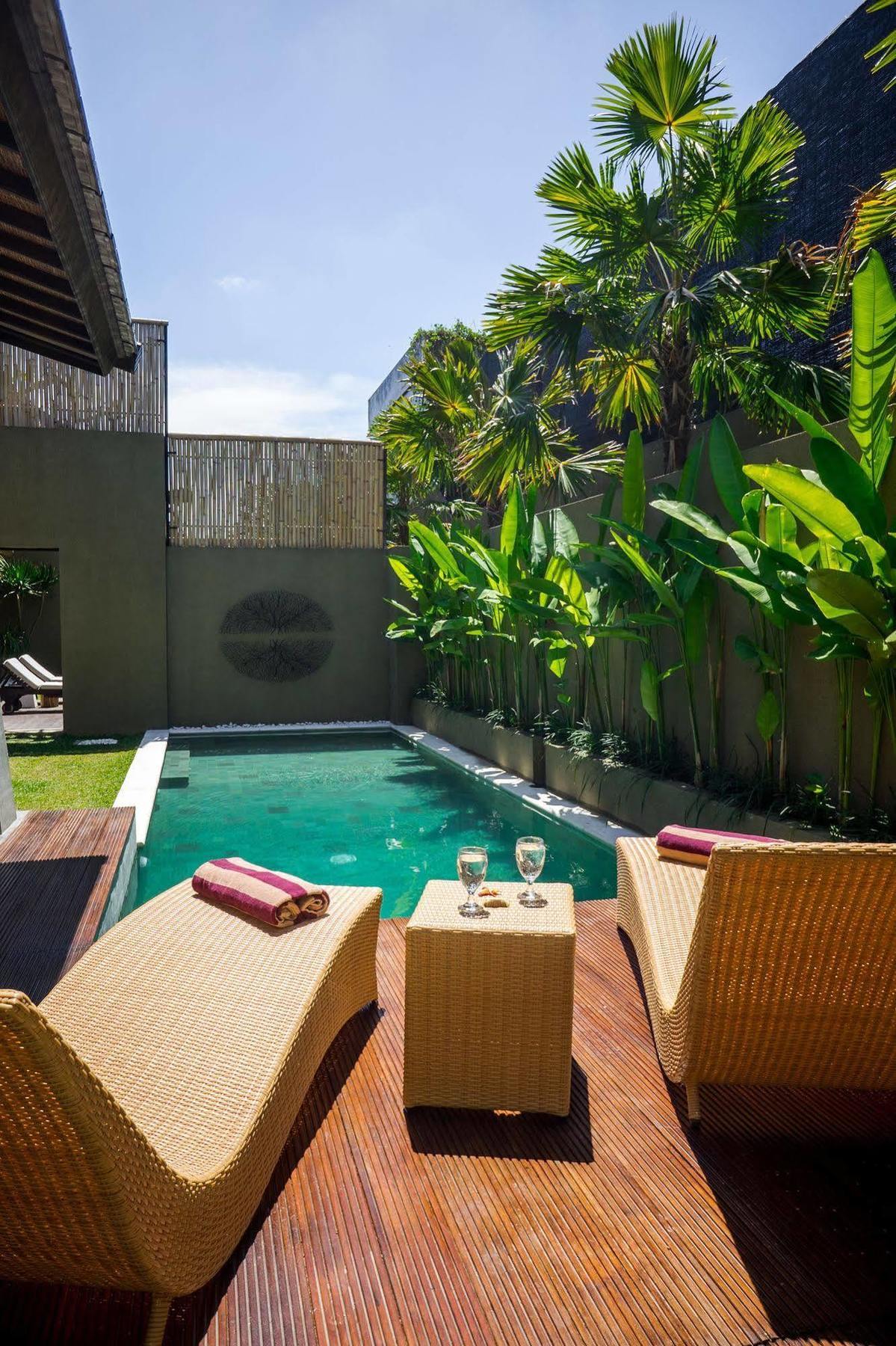 The Kumpi Villas Seminyak  Exterior photo